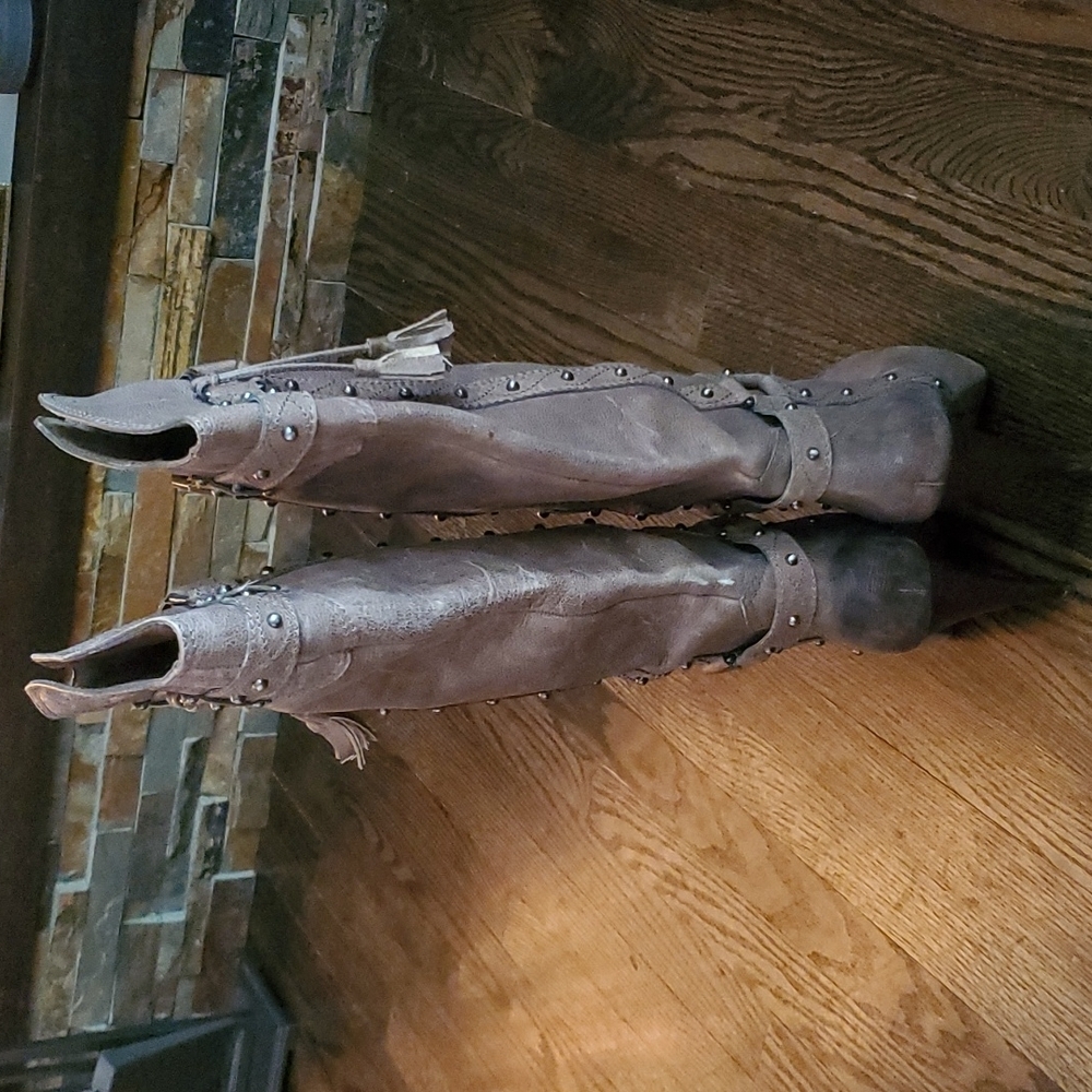 Sexy Gianni Bini High Heel Leather Boots - Picture 4 of 11